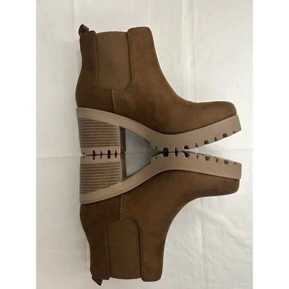 Soda Woman's Brown Ankle Booties Chunky Heel Size 6.5 Shoes NEW - Picture 6 of 8